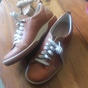 ECCO Leather Lace ups